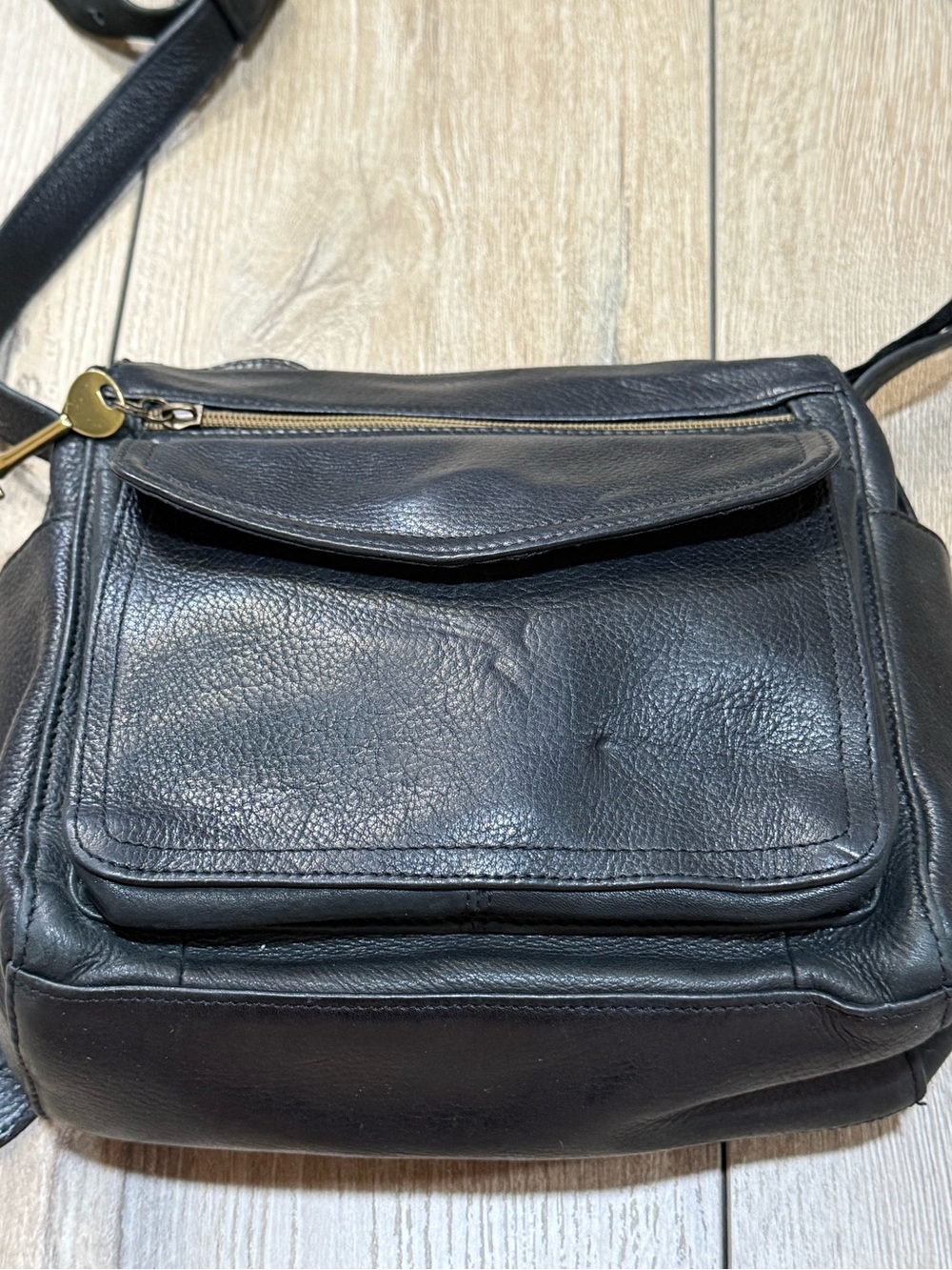 Vintage 1954 Black Fossil Pebbled Leather Crossbody Bag 75082 Key Charm - Picture 6 of 16
